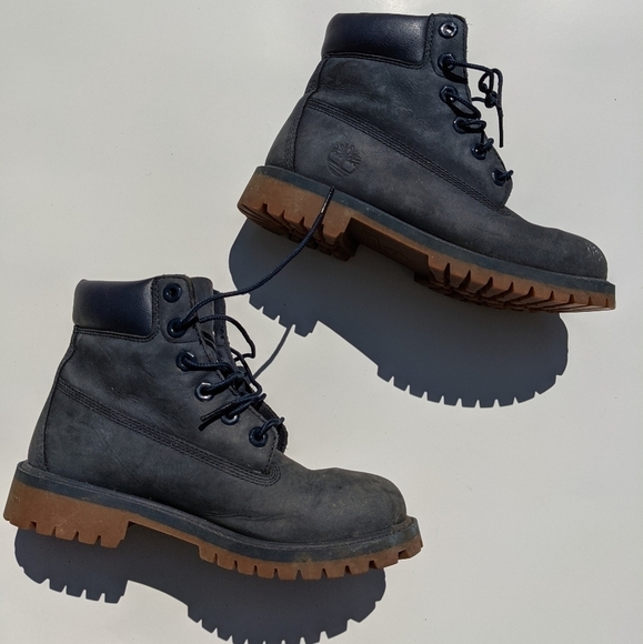 TIMBERLAND youth waterproof classic boot 6 inch - Picture 2 of 14